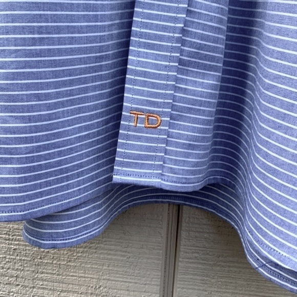 Nwot THOMAS DEAN Blue Chambray and White Striped Short Sleeve Button Down - Picture 4 of 13